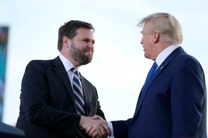 JD Vance con Donald Trump