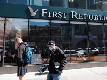 Oficina de First Republic Bank en Nueva York.