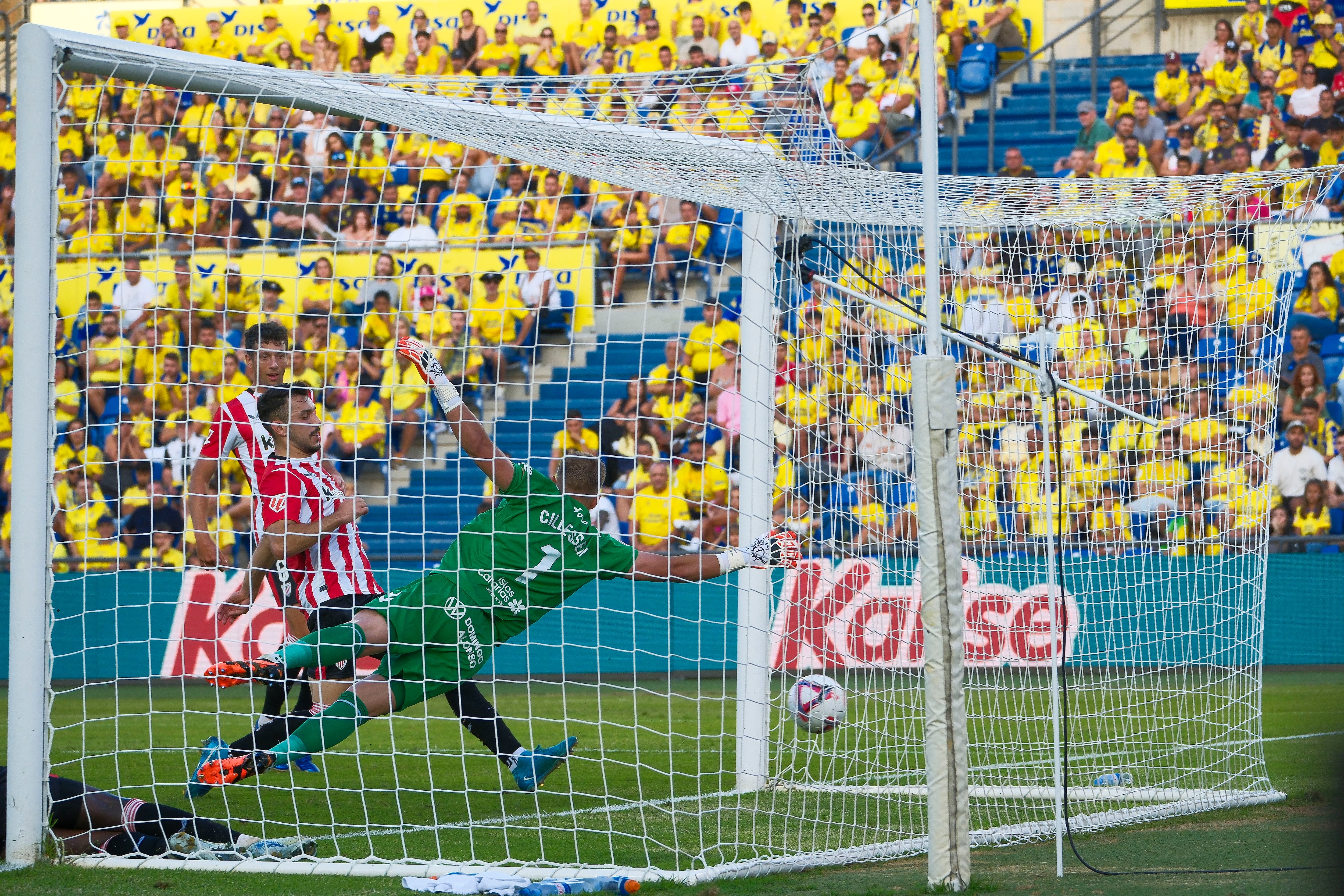 El Athletic sufre para ganar a un Las Palmas que apretó hasta el final 