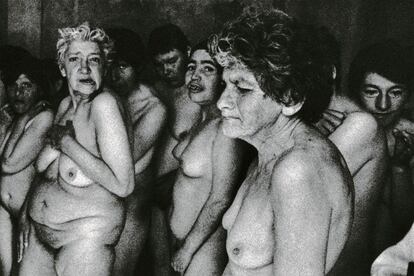 'Mujeres VI', de la serie 'Antesala de un desnudo', 1999.