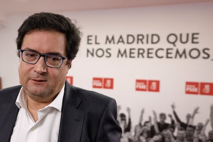 El ministro de Transición Digital y Función Pública y secretario general del PSOE de Madrid, Óscar López, en declaraciones a los medios ayer.