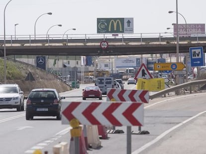 El puente que une Castell&oacute;n, Vila-real y Almassora, cerrado al tr&aacute;fico desde hace un mes.