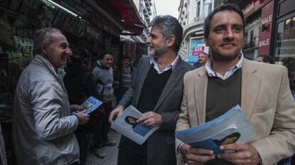 El diputado Cabandi&eacute; (derecha) en julio en Buenos Aires.