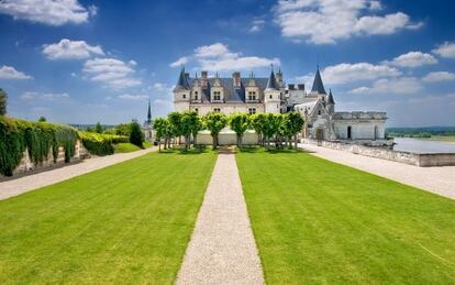 Château Royal de Amboise, en el Valle del Loira (Francia), castillo fortificado del siglo XV.