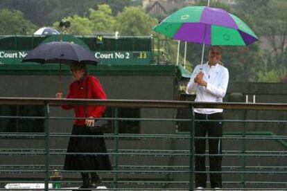 La lluvia fue la protagonista en el primer día de Wimbledon.