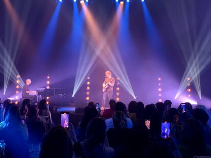 Ed Sheeran, en un momento del concierto del sábado en el Círculo de Bellas Artes de Madrid.