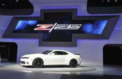 Vista general del nuevo coche de la compañía General Motors, el Chevrolet Z/28, durante la celebración del Salón Internacional del Automóvil de Nueva York (EE.UU.). EFE/Archivo