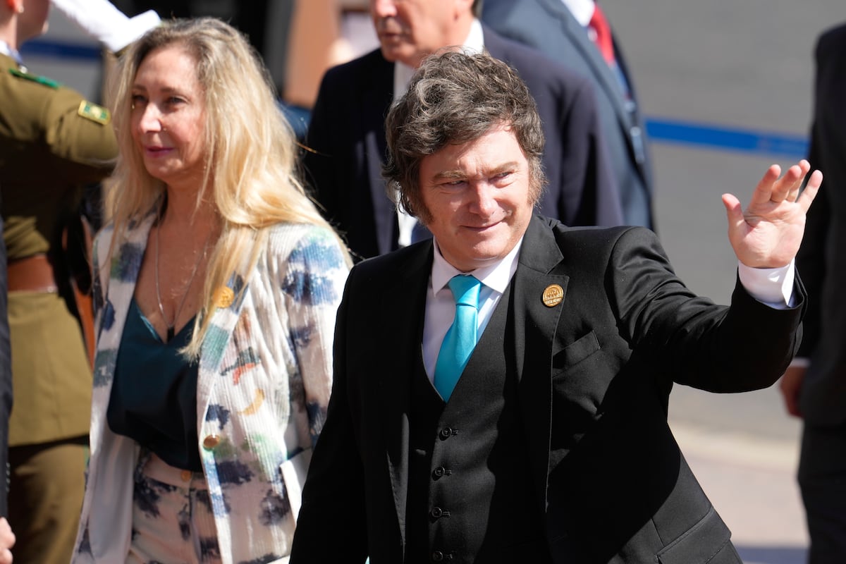 Milei llega a Madrid para participar de un foro de ultraderecha y reunirse con Abascal