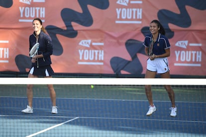 El partido de tenis doble de Kate Middleton, duquesa de Cambridge, y la tenista Emma Raducanu celebrado en Londres, el 24 de septiembre de 2021.