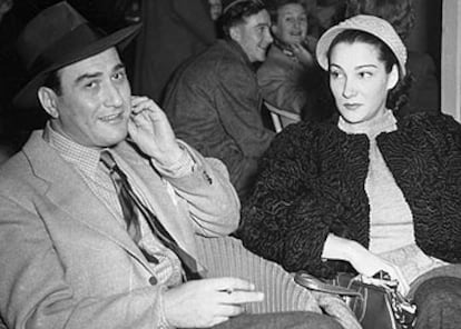 Doris Dowling, en 1952, con Artie Shaw.