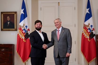 Kast visita a Boric en La Moneda: “Este Gobierno de emergencia tiene que verse reflejado en un Gobierno de unidad nacional”