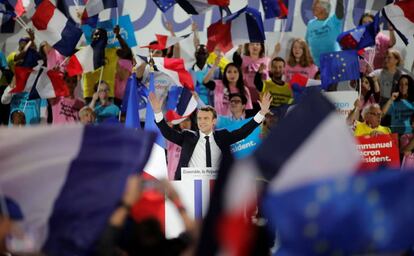 Emmanuel Macron, candidato a la presidencia del movimiento En Marche !, durante un mitin el 1 de mayo en París.