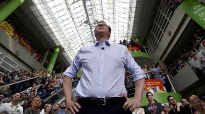 El primer ministre britànic, David Cameron, aquest divendres en un discurs per als treballadors d'un supermercat a Leeds.