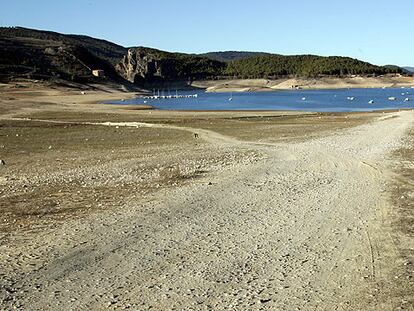 Pantano de Entrepeñas (Guadalajara), en la cabecera del Tajo, el pasado viernes, al 30% de su capacidad.