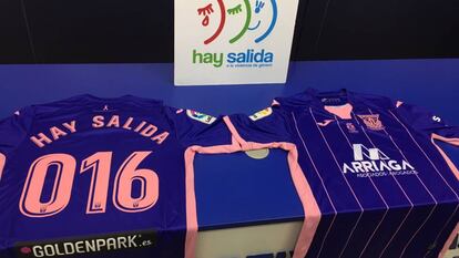 Las camisetas del Legan&eacute;s contra la violencia de g&eacute;nero.