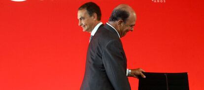 José Luis Rodríguez Zapatero e Emilio Botín na Cidade Financeira do Grupo Santander em Boadilla del Monte (Madri). 6 de setembro de 2009.