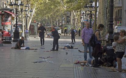 Diverses víctimes de l'atropellament massiu al centre de Barcelona.