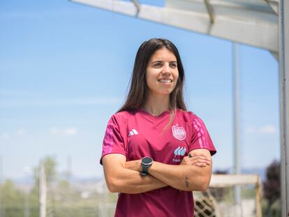 Alba Redondo, jugadora de la selección española de futbol, fotografiada en La Ciudad Deportiva de Las Rozas.