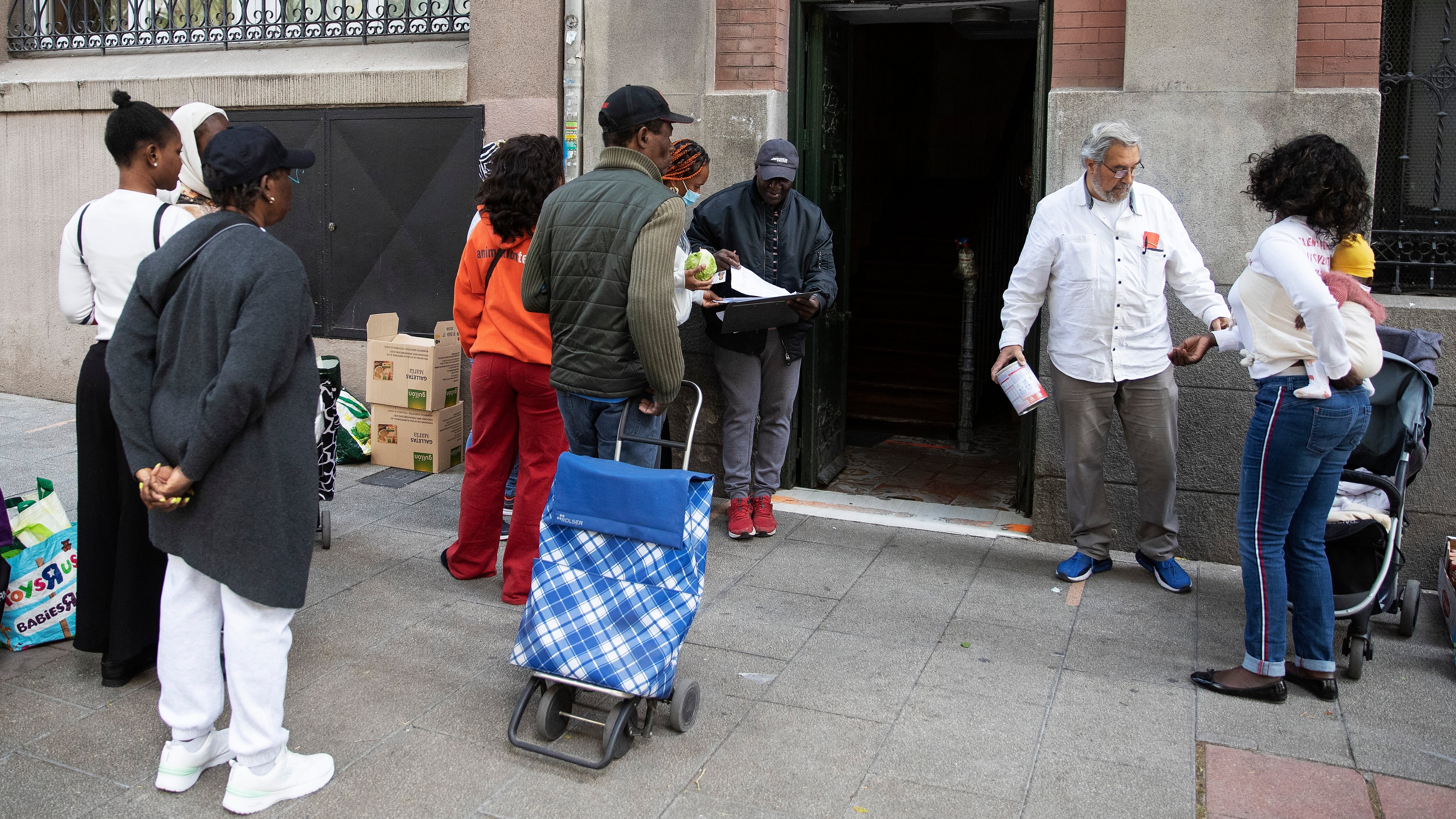 La pobreza extrema sube un 39% en Madrid y ya afecta a más de 600.000 personas, según un informe de CC OO