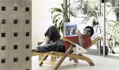 Maradona, relajado en el spa del hotel Rancho San Diego, en 2002, año en que fue la imagen del festival.