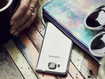 Samsung Galaxy Alpha ¿es éste el "iPhone-killer"?
