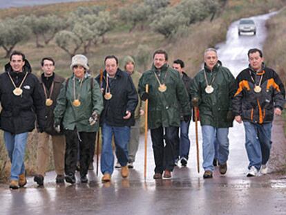 Políticos riojanos recorren parte del Camino de Santiago
