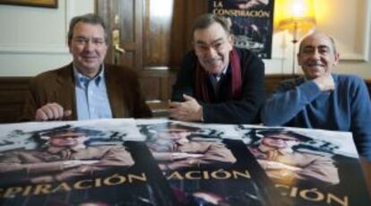 Julián Pavón, Pedro Olea y Alberto Rojo (de izquierda a derecha), en Bilbao.