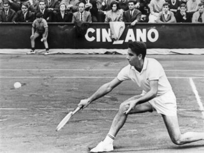 Manuel Santana, durante la Copa Davis de 1965.