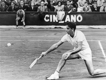 Manuel Santana, durante la Copa Davis de 1965.