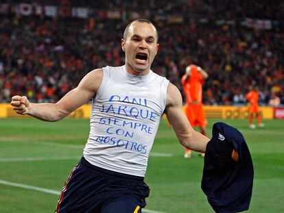 La carrera de Andrés Iniesta y sus 10 momentos clave, en imágenes