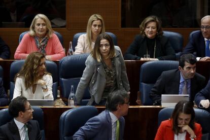 Elena Gonz&aacute;lez-Mo&ntilde;ux en la Asamblea el 6 de abril.