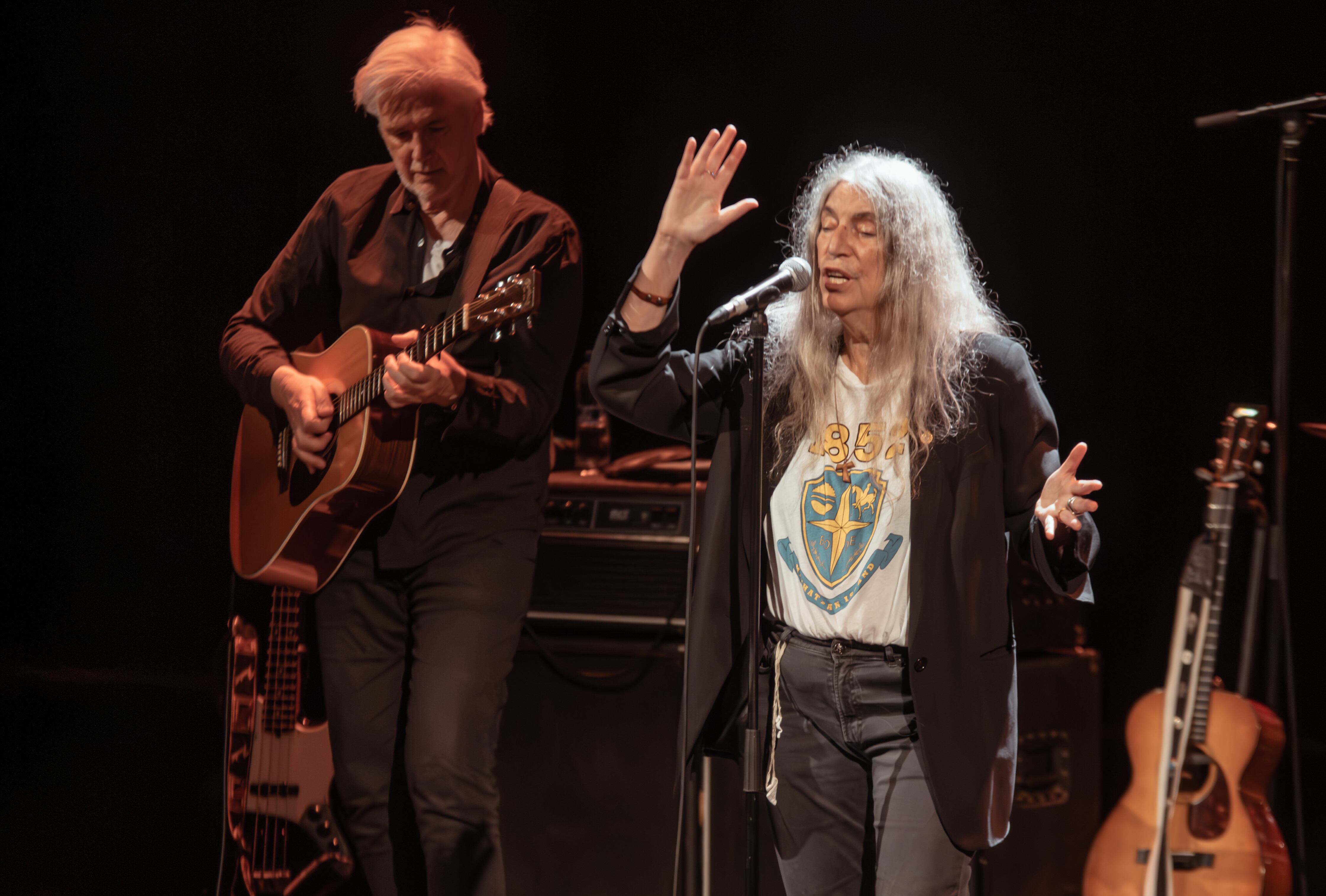 Patti Smith juega a los arquetipos sobre el escenario