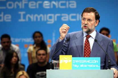 Rajoy en la conferencia del PP sobre inmigración.