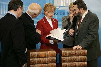 Enrique Bustamante, Emilio Lledó, María Teresa Fernández de la Vega, VIctoria Camps y Manuel Alonso Erauskin.