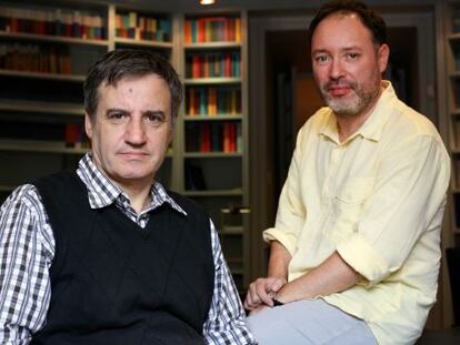 Eugenio García Gascón (izquierda) y Joan Cañete, autores de 'Expediente Bagdad'.