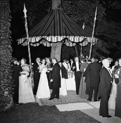 La fiesta del circo en Villa Trianon (1939), una de los míticos eventos sociales de Lady Mendl en su residencia versallesca. |