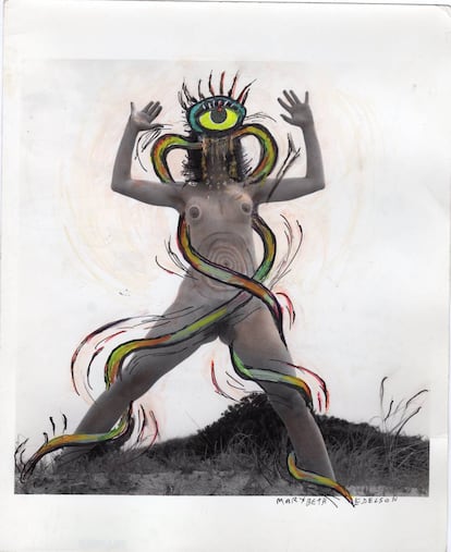'Write By The Tail/Bite The Tail/I Bite/Belly Snakes' de la serie 'The Woman Rising', (1973).