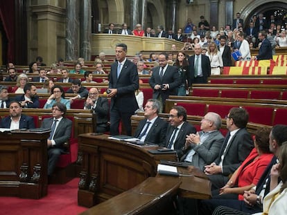 Diputados del PP, de C&#039;s y del PSC abandonan el hemiciclo antes de la votaci&oacute;n de la Ley del Refer&eacute;ndum.