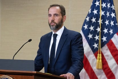 Special Counsel Jack Smith speaks to the media following the Department of Justice's indictment of former president Donald Trump on four felony counts regarding his role in efforts to overturn the 2020 presidential election, at a Department of Justice (DOJ) office in Washington, DC, USA, 01 August 2023.