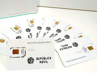 Tarjetas SIM de República Móvil. 