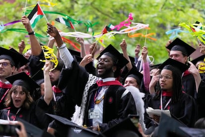 Estudiantes de la Universidad de Harvard durante su graduación, el pasado 29 de mayo.