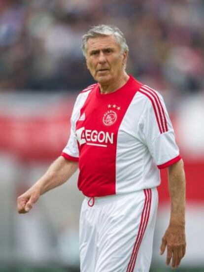 Sjaak Swart, en un partido con los veteranos del Ajax.