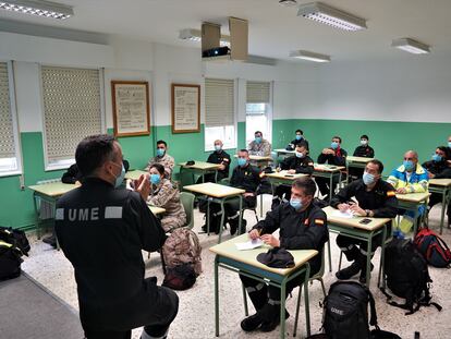 Curso básico de la Unidad Militar de Emergencias.