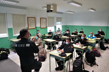 Curso básico de la Unidad Militar de Emergencias.