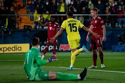 El delantero neerlandés del Villarreal, Arnaut Danjuma, celebra el primer gol del equipo castellonense frente al Bayern de Múnich.
