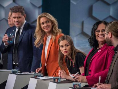 Los candidatos en el debate electoral final este viernes en Reikiavik.