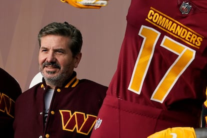 Dan Snyder, durante un evento de los Washington Commanders de 2022.