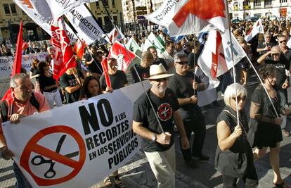 Protesta en el centro de Valencia de los empleados p&uacute;blicos en contra de los recortes del Gobierno el pasado septiembre.