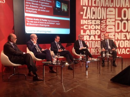 Rafael Fontana (Cuatrecasas), el consultor Christopher Bockmann, Jaime Ortega (Universidad de Navarra), Manuel Mart&iacute;n (G&oacute;mez Acebo &amp; Pombo) y Jaime Vel&aacute;zquez (Clifford Chance).