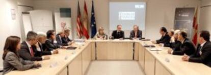 Fotografía facilitada por la Generalitat valenciana de su presidente, Francisco Camps, que ha presidido en Bruselas la firma de la declaración
